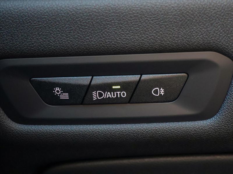 BMW X5 3,0 xDrive 30d  Mpacket - fotka 22 z 45