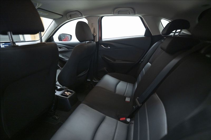 Mazda CX-3 2,0 SKYACTIV 1. MAJITEL ČR - fotka 16 z 37