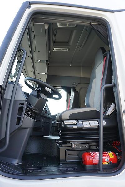 Renault Trucks T (2020) 460 / ACC / EURO  6 / SLEEPER  - fotka 7 z 51