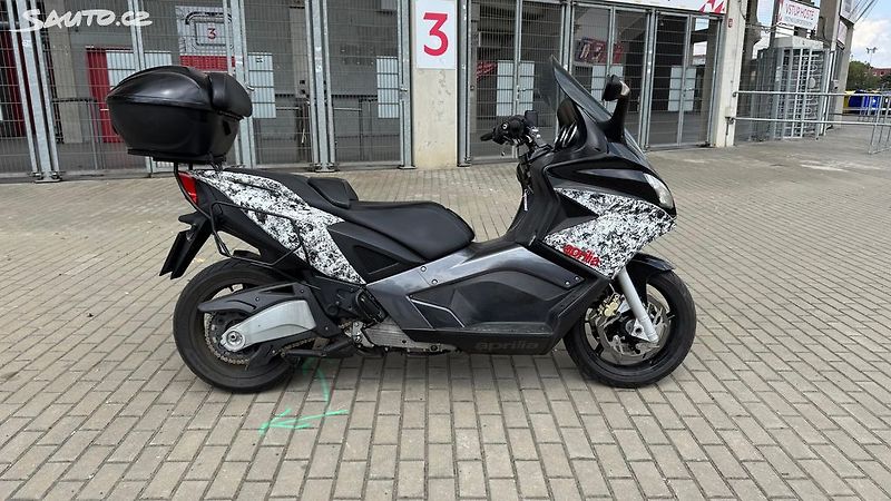 Aprilia SR SRV 850 56kw - fotka 2 z 15