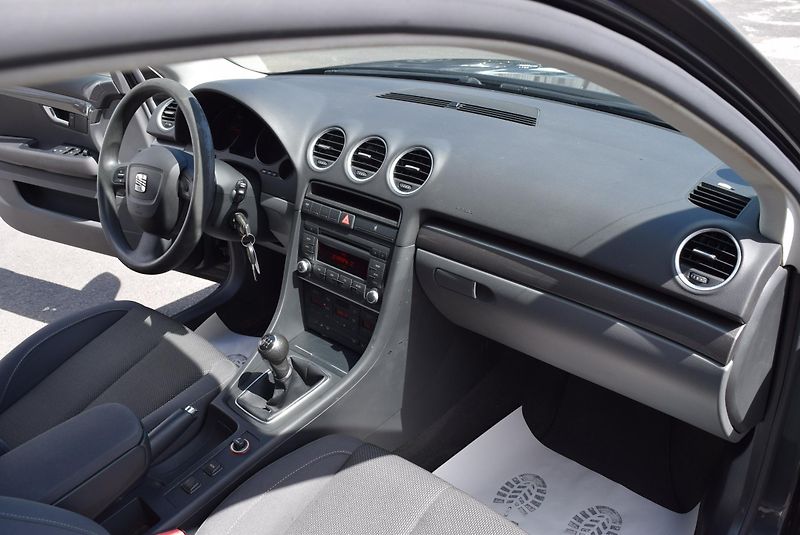 Seat Exeo (2010) 2.0TDI 88kw REFERENCE VÝHŘEVY - fotka 30 z 44