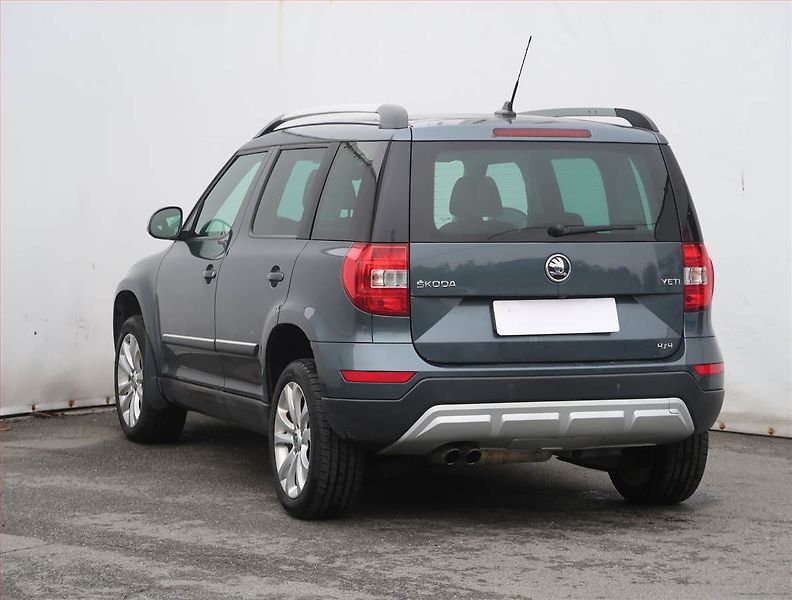 Škoda Yeti (2014) Elegance 2.0 TDI, 4X4 - fotka 4 z 25