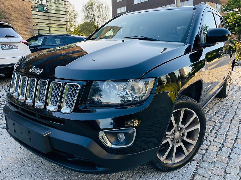 Jeep Compass 2.4i 4x4 AUT KAMERA TAŽNÉ - fotka 2 z 47