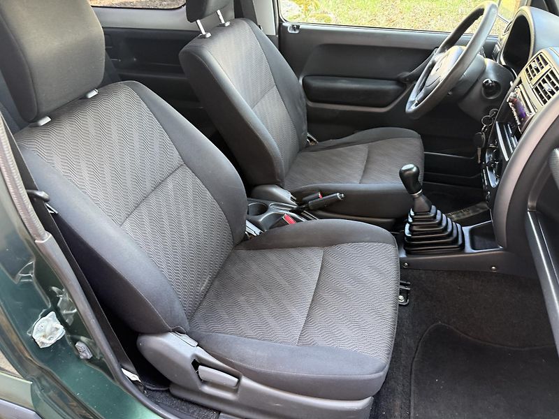 Suzuki Jimny 1,3 4x4 Servisní kniha - fotka 11 z 21