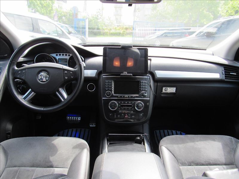 Mercedes-Benz Třídy R 3,0 320 CDI L 4-Matic - fotka 12 z 35