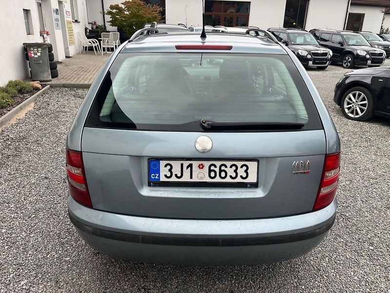 Škoda Fabia (2003) 1.9 TDI - fotka 3 z 15