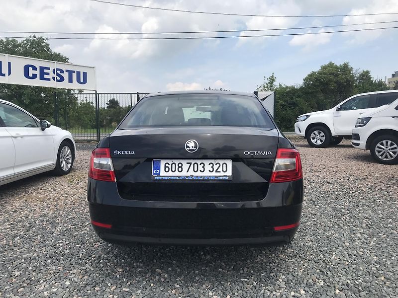 Škoda Octavia 1.6 TDI 85 KW,TEMPOMAT,ČR.. - fotka 6 z 13