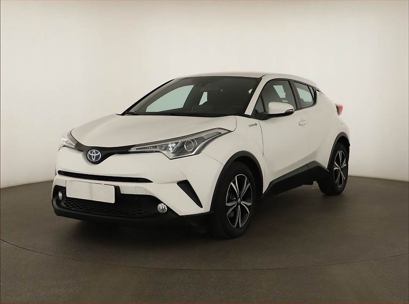 Toyota C-HR (2019) 1.8 Hybrid - fotka 2 z 20