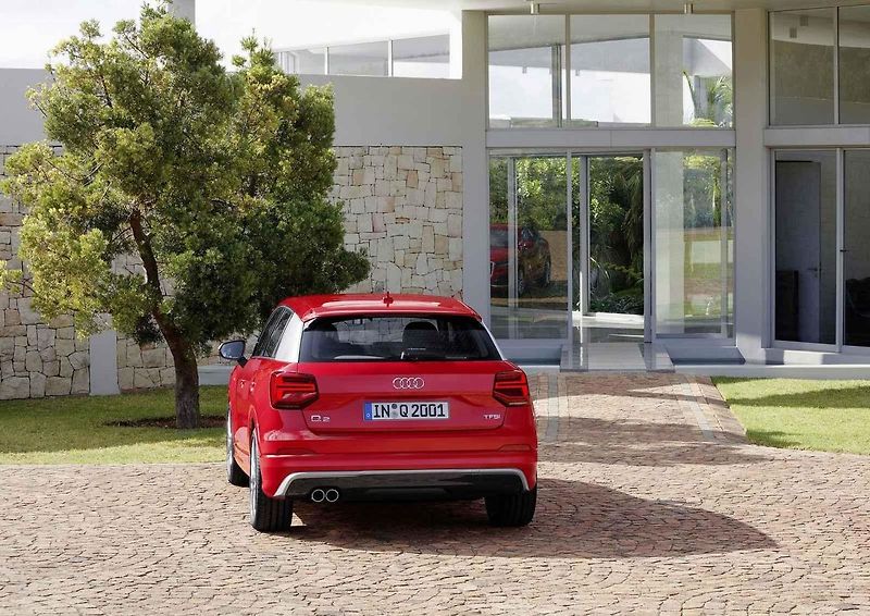 Audi S Q2