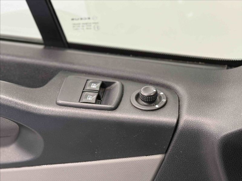 Renault Trafic 1,6 DCI 9míst PŮVOD ČR - fotka 15 z 17