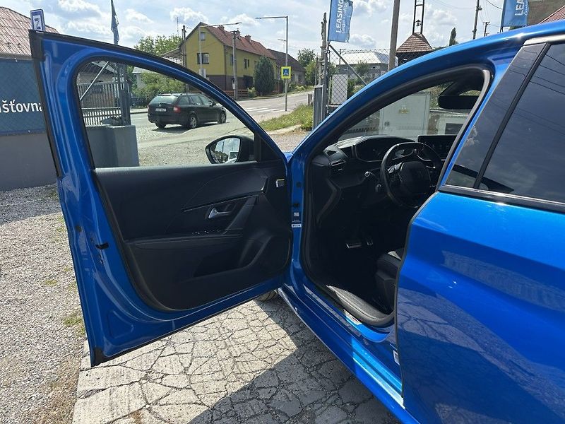 Peugeot 208 electric drive 100kW e GT Line - fotka 17 z 25