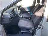 Mercedes-Benz Třídy A (2003) 1.4i 140, Classic, AC - náhled 9