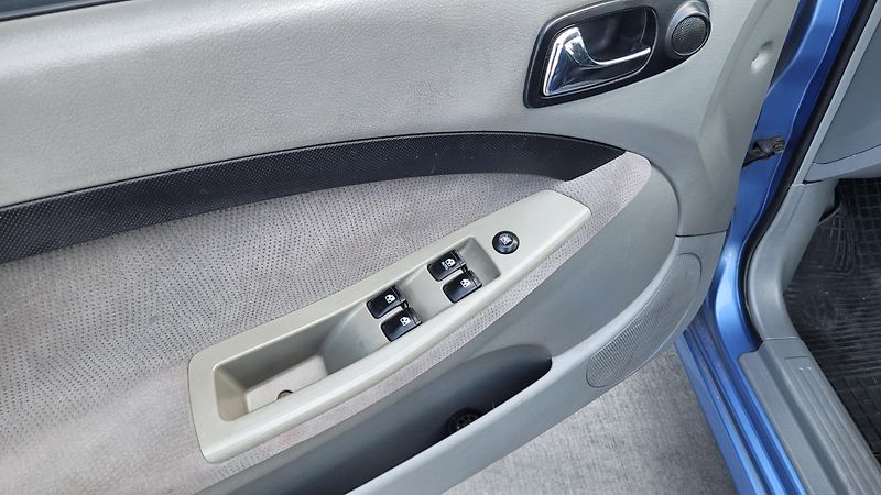 Chevrolet Lacetti 2,0 CRDI - fotka 16 z 18