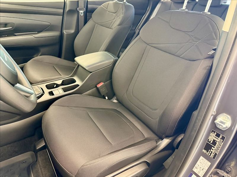 Hyundai Tucson 1,6 T-GDI COMFORT - fotka 14 z 16