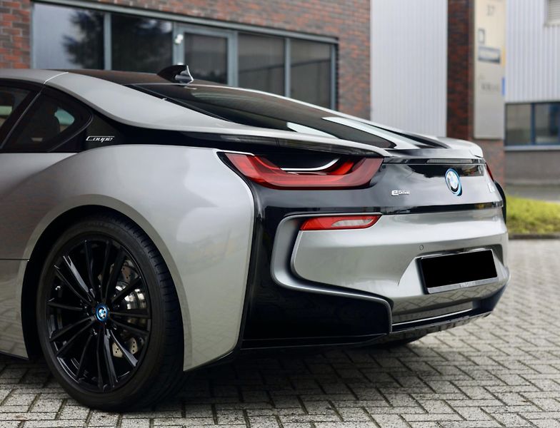 BMW i8 (2018) xdrive Laser - fotka 7 z 44