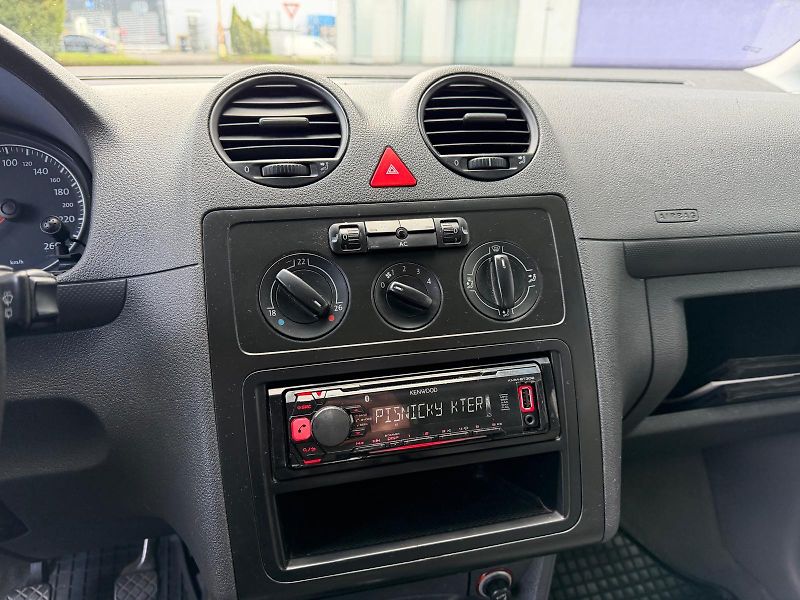 Volkswagen Caddy 2,0 CNG Ecofuel - fotka 16 z 20