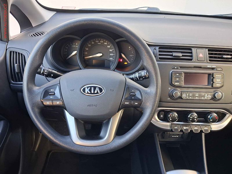 Kia Rio (2012) 1.2i, Edition, AC, +kola - fotka 11 z 17