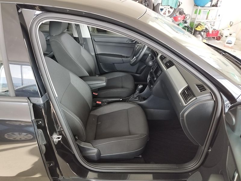 Škoda Rapid (2015) TDI,66KW,DSG,ALU,SERVISKA - fotka 14 z 32