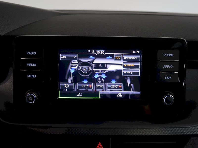 Škoda Kamiq (2023) AMBITION 1.0TSI 81KW TAŽNÉ - fotka 25 z 36