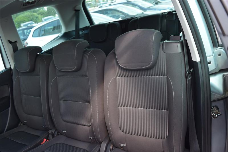 Seat Alhambra 2,0 TDI 100KW 7MÍST TOP VÝBAVA - fotka 17 z 50