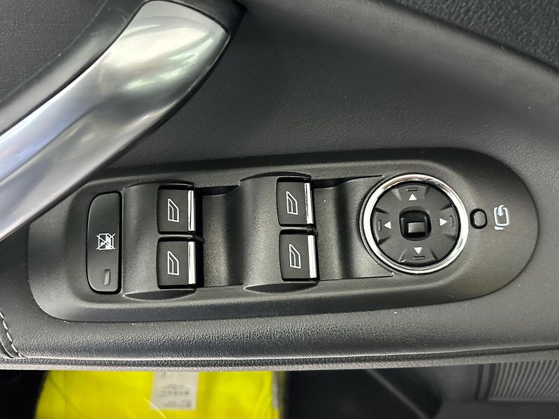 Ford Mondeo Titanium - fotka 21 z 28