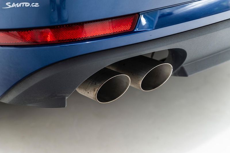 Audi A4 2.0 TDI quattro*Servis - fotka 23 z 43