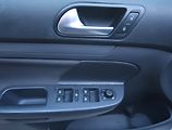 Volkswagen Golf (2009) 1.9 TDI, nová STK, Klima - náhled 14