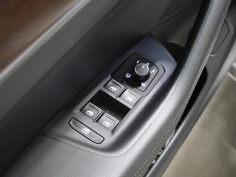Volkswagen Passat - fotka 12 z 25