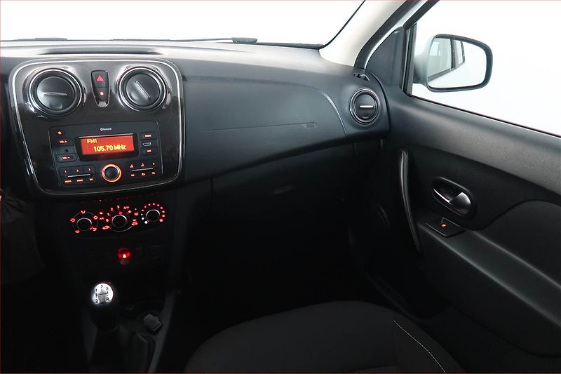 Dacia Sandero (2018) 1.0 SCe, Serv.kniha - fotka 8 z 14