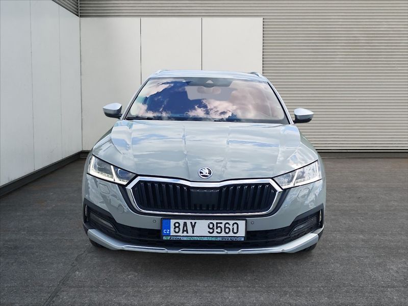 Škoda Octavia 2,0 TDI 110 4x4 Scout DSG - fotka 3 z 11