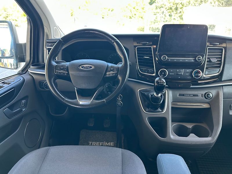 Ford Tourneo Custom (2019) 2.0TDCi TITANIUM, ČR, 1.MAJ. - fotka 9 z 19