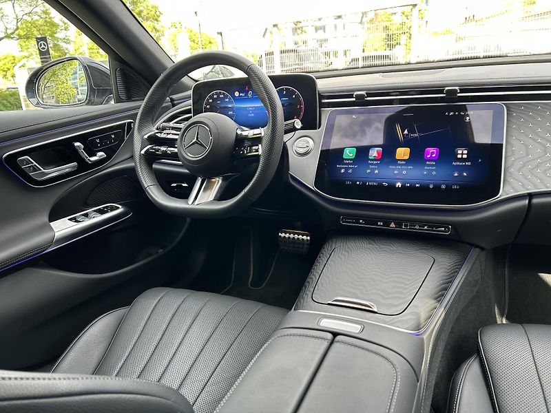 Mercedes-Benz Třídy E E 220d 4Matic AMG - fotka 16 z 28