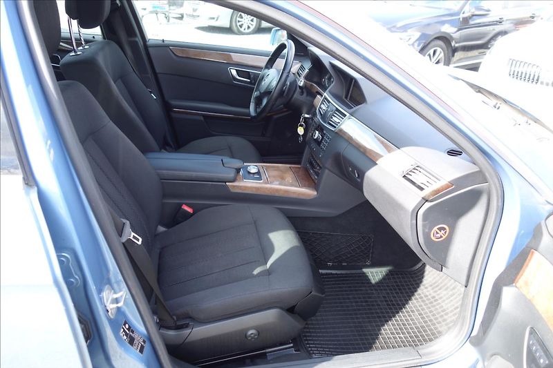 Mercedes-Benz Třídy E 350 CDi 195KW,ELEGANCE. - fotka 11 z 35