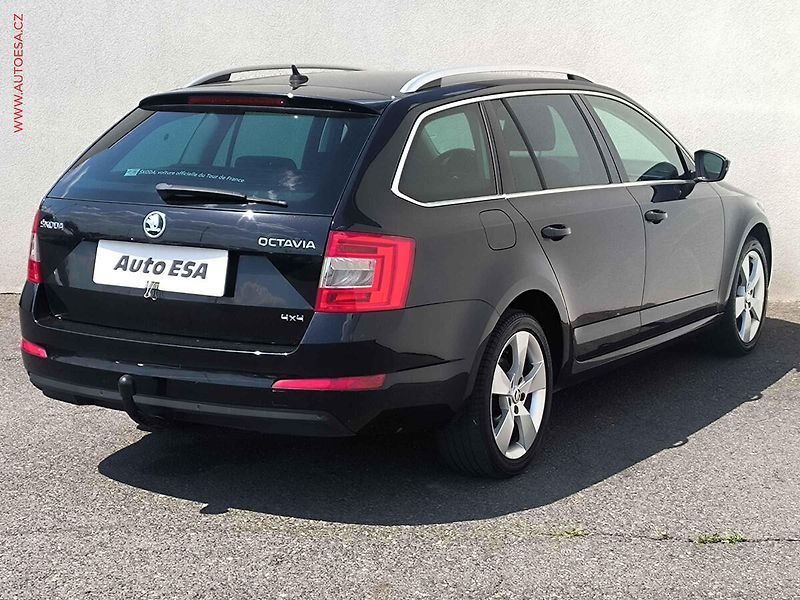 Škoda Octavia (2015) 2.0 TDi 4x4, Style, bixen - fotka 4 z 19