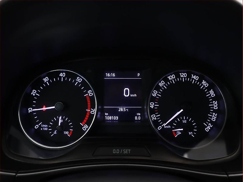 Škoda Fabia (2017) Style 1.0 TSI, Automat - fotka 11 z 22