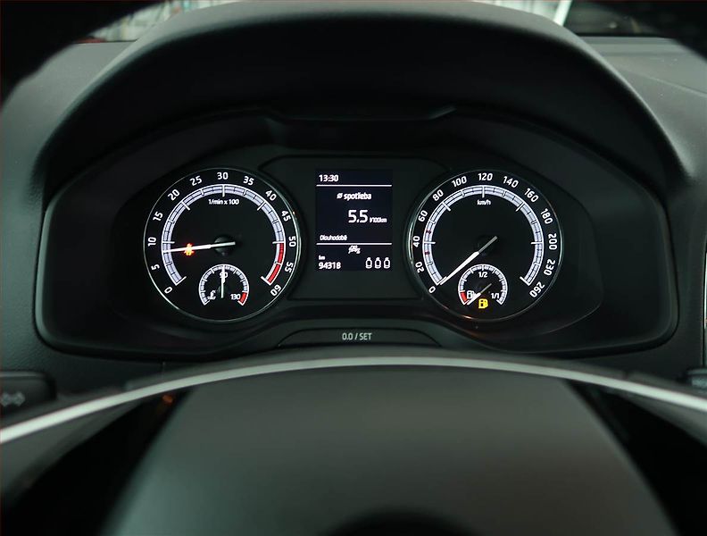 Škoda Karoq (2021) 2.0 TDI - fotka 11 z 19