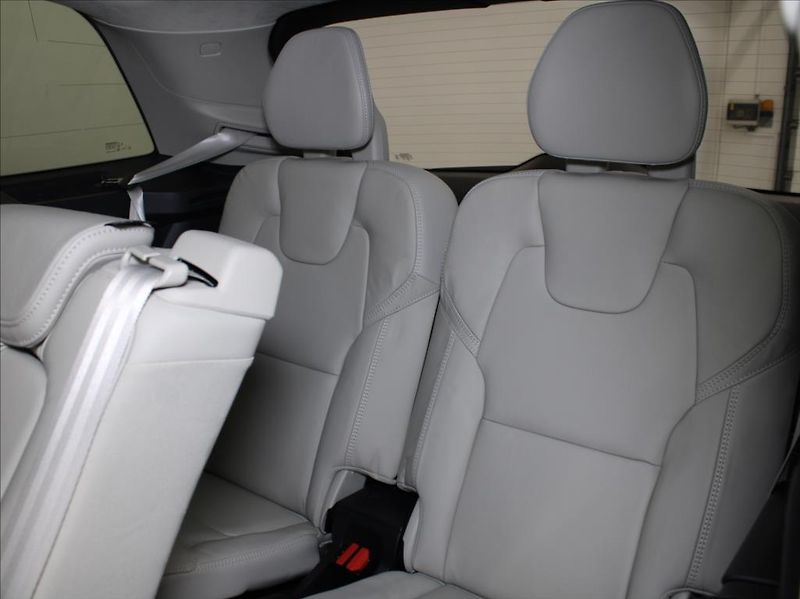 Volvo XC90 2,0 T8 Ultimate Bright B&W Vzd - fotka 8 z 25