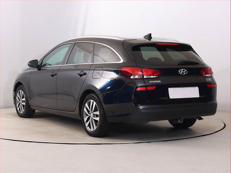 Hyundai i30 (2020) 1.6 CRDi, Tempomat - fotka 4 z 20