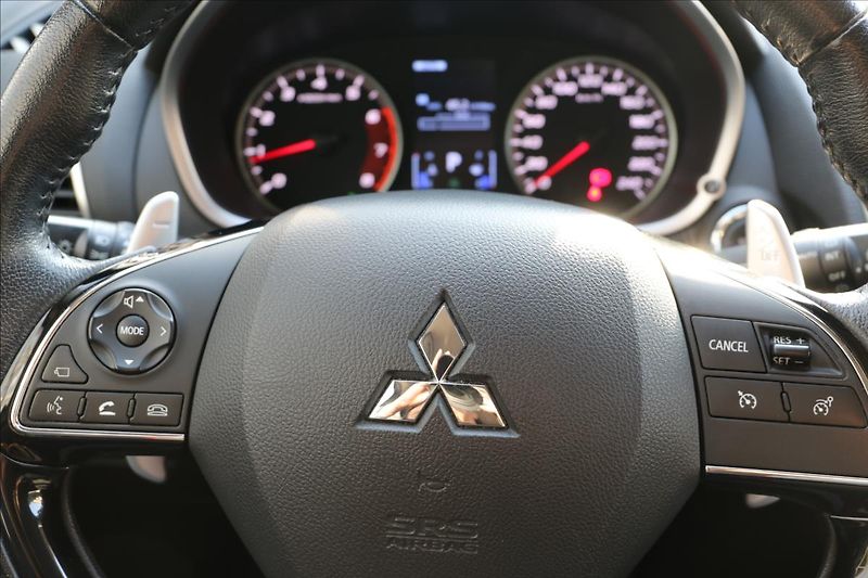 Mitsubishi Eclipse Cross 1,5 4x4, Automat, 51000KM - fotka 19 z 48
