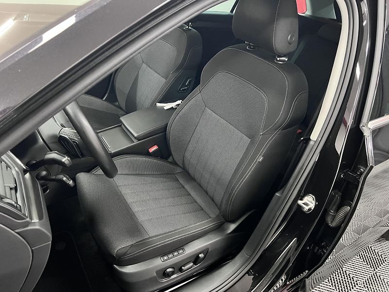 Škoda Superb 2.0 TSI 140 kW Style Servis - fotka 16 z 50