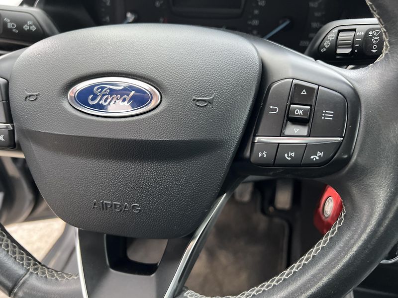 Ford Fiesta 1.0i KLIMA TEMPOMAT PŮVOD ČR - fotka 17 z 42