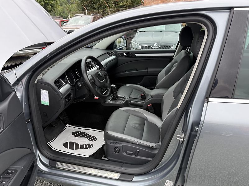 Škoda Superb 1.4 TSI AMBITION - fotka 8 z 14