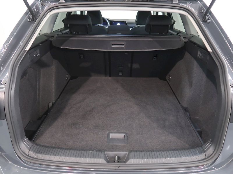Volkswagen Golf (2024) VARIANT 2.0TDI 110KW DSG - fotka 34 z 34