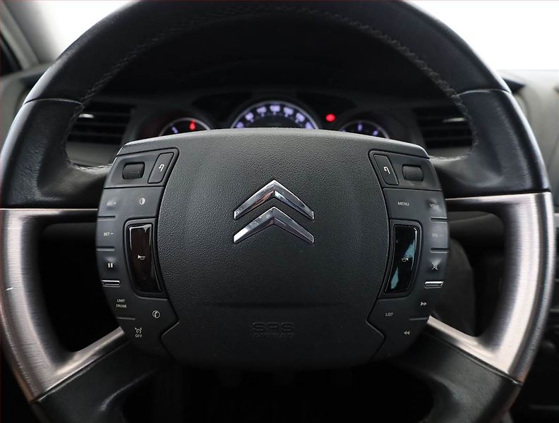 Citroën C5 (2009) 2.2 HDi, Tempomat - fotka 8 z 13