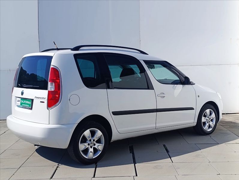 Škoda Roomster 1,6 TDi Aut.klima,Alu,Tempomat - fotka 6 z 36