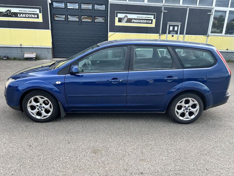 Ford Focus 1,6TDCI 74KW,KLIMA,2xPNEU - fotka 4 z 39