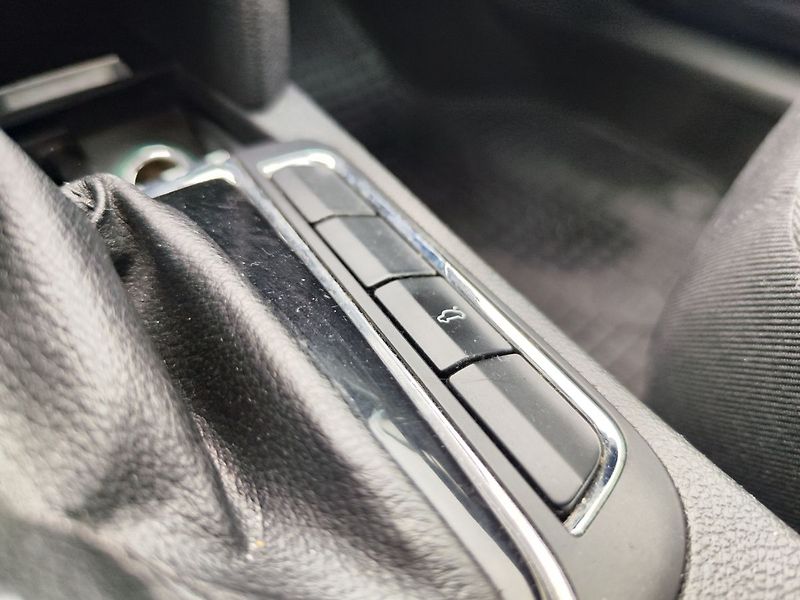 Škoda Superb 1.8 TSi/118kW Comfort DSG ČR - fotka 19 z 33