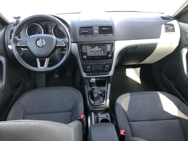 Škoda Yeti 2,0 TDI 4X4 Ambition - fotka 5 z 27