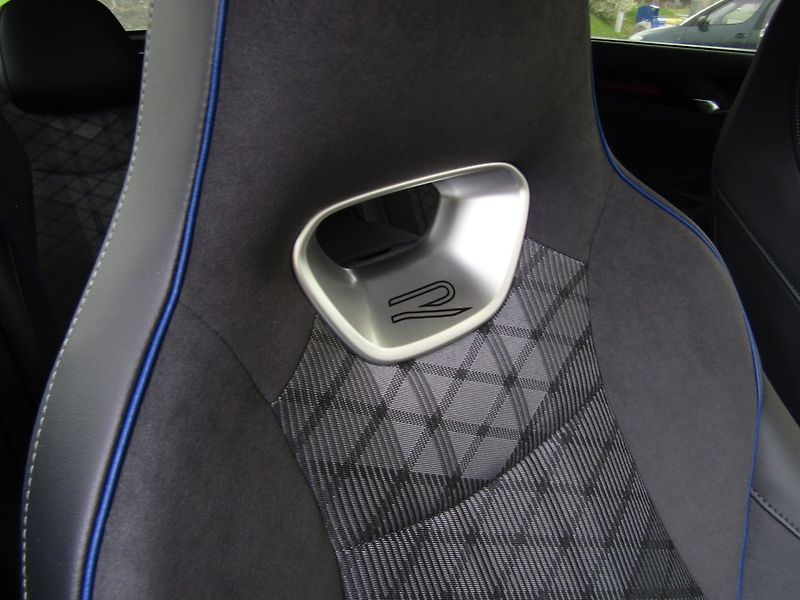 Volkswagen Passat Variant (2024) 2.0 TDI 110kW DSG ACC - fotka 33 z 47