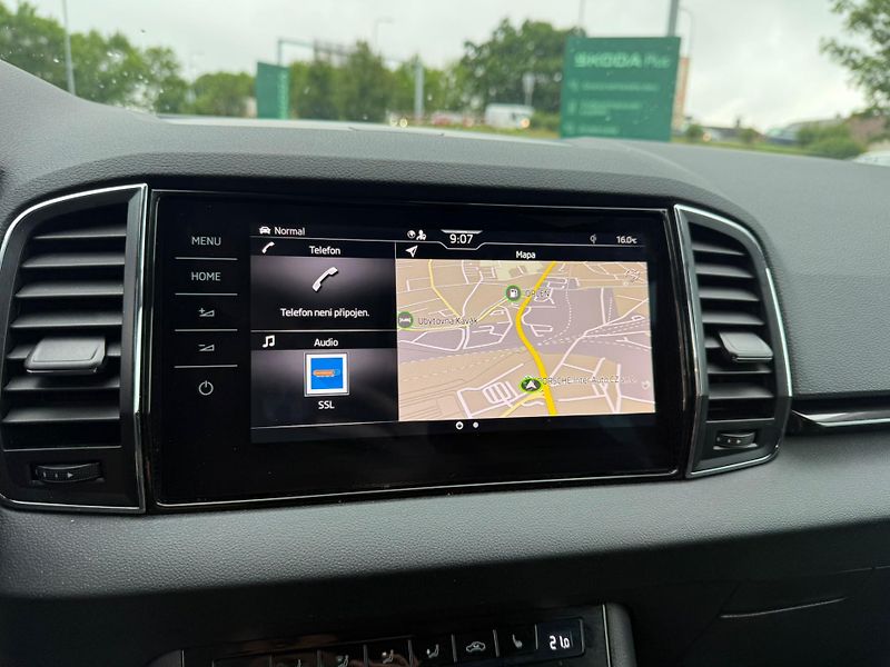 Škoda Karoq Style 2.0 TDI 110kw DSG 4x4 - fotka 12 z 26